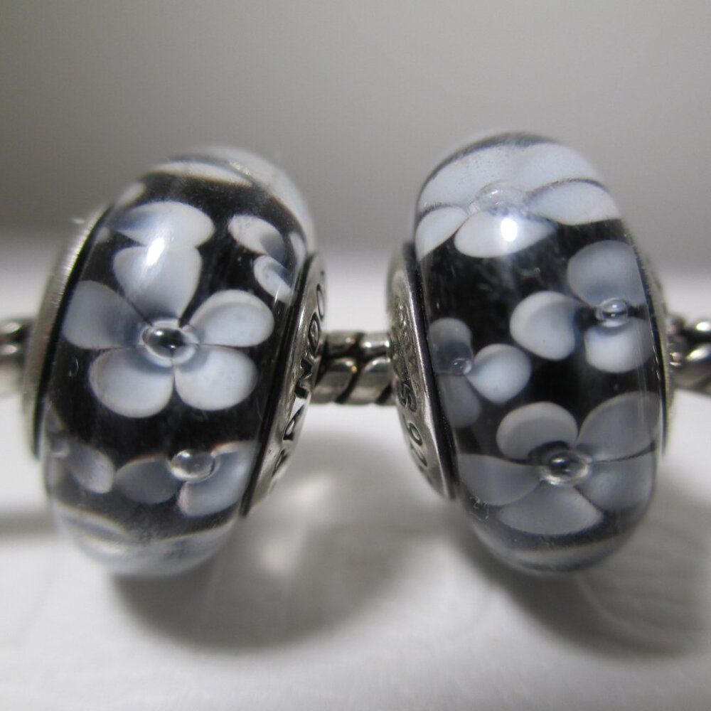 2 Black & White Daisy Field of Flowers Murano Glass Pandora Charms August Garden